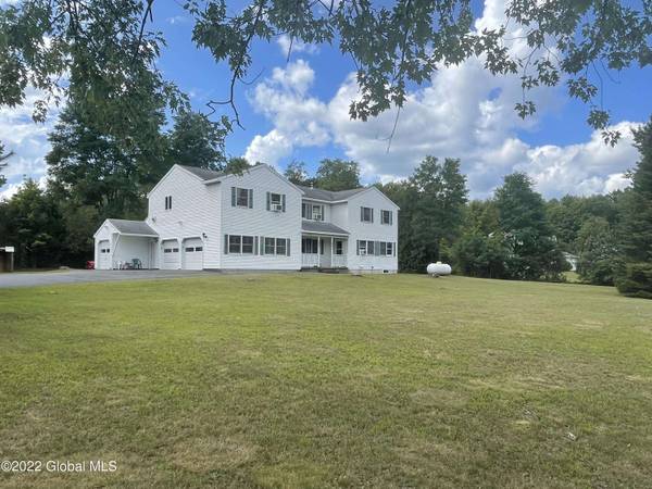 2003 St Paul Drive, Ballston Spa, NY 12020