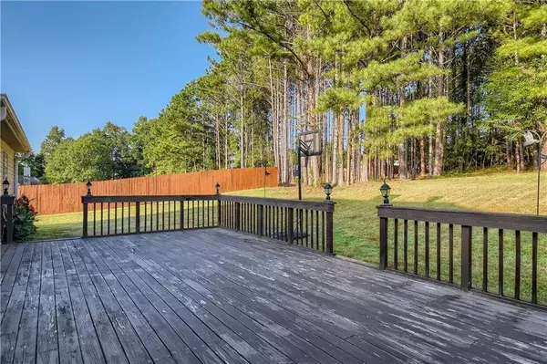 435 Waterfront DR, Mcdonough, GA 30253