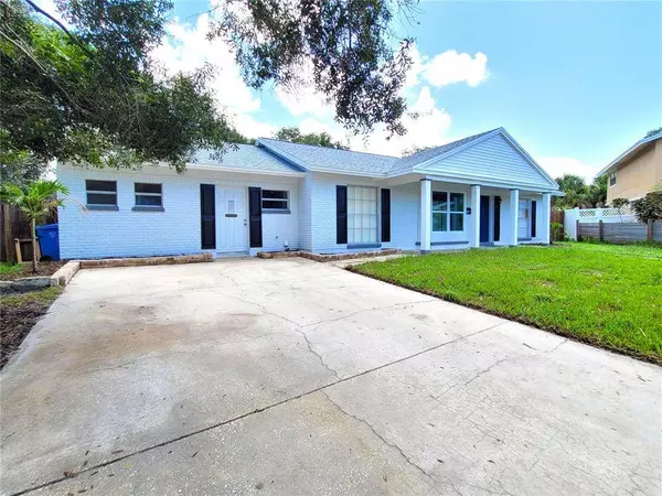 7003 BAYWOOD CT, Tampa, FL 33615