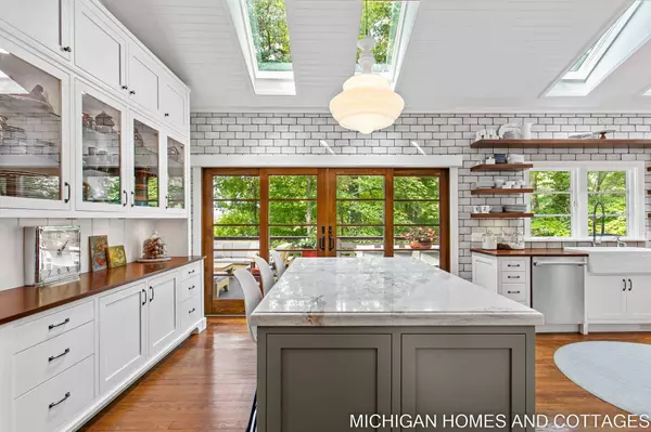 703 Pleasant Street, Saugatuck, MI 49453