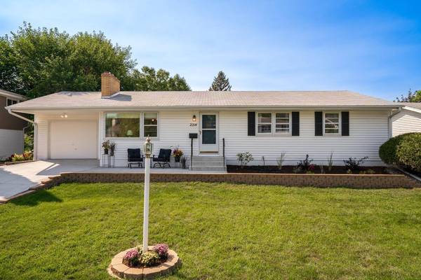 2214 Pennsylvania AVE S, Saint Louis Park, MN 55426