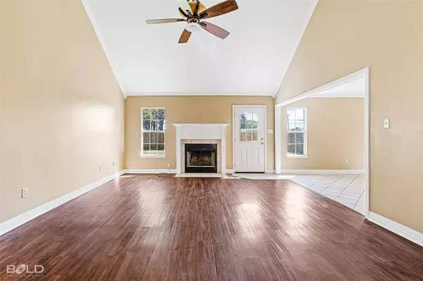 111 N Maple Street, Haughton, LA 71037