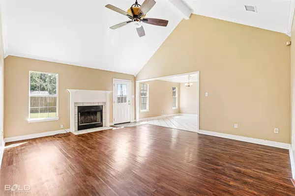 111 N Maple Street, Haughton, LA 71037