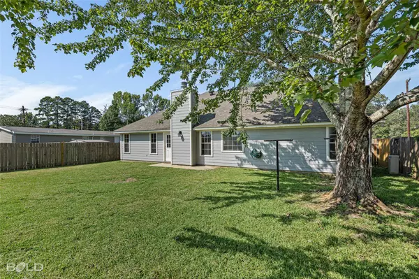 111 N Maple Street, Haughton, LA 71037