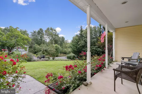 102 SUNSET CIR, Cross Junction, VA 22625