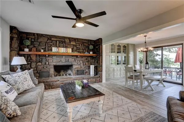 11 Puckett Road, Rogers, AR 72756