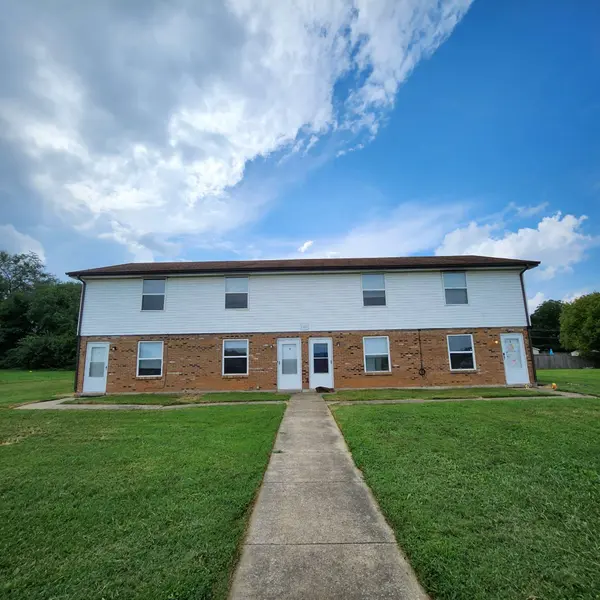 1108 Pembroke Oak Grove Rd