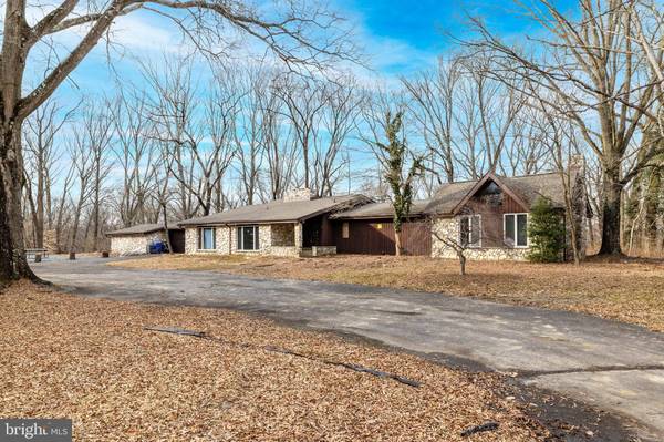 1600 SPRINGDALE RD, Cherry Hill, NJ 08003