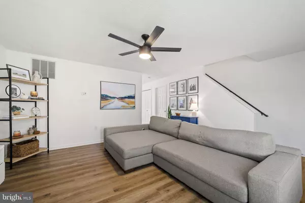 201 WILLOWBROOK CT, Winchester, VA 22602