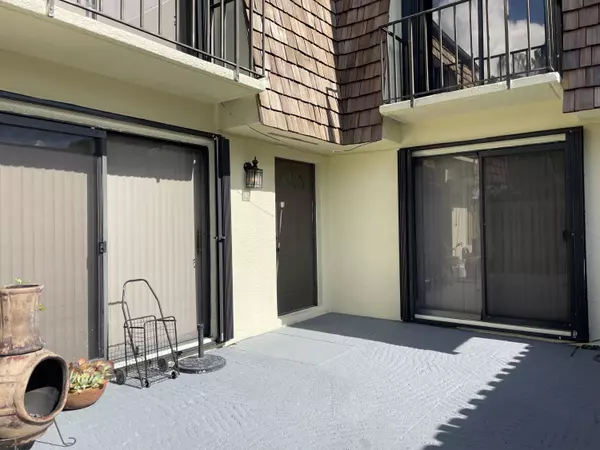 201 Lake Arbor DR, Palm Springs, FL 33461