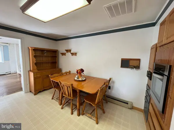 151 WHEATLAND ST, Martinsburg, WV 25405