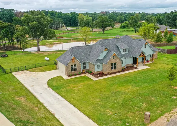 14704 Garden Valley Drive, Lindale, TX 75771