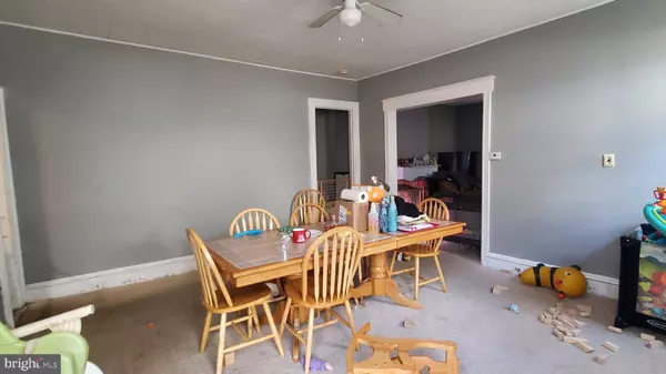 6 HANOVER ST, Pemberton, NJ 08068