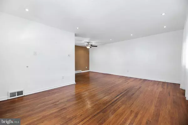 1709 BENSON ST, Philadelphia, PA 19152