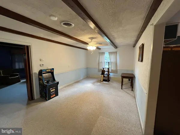 151 WHEATLAND ST, Martinsburg, WV 25405