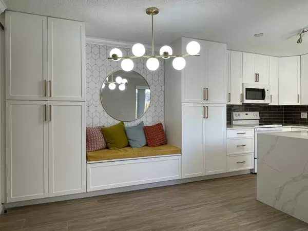 201 Lake Arbor DR, Palm Springs, FL 33461