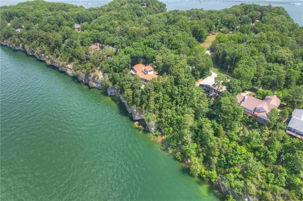 11 Puckett Road, Rogers, AR 72756