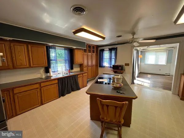 151 WHEATLAND ST, Martinsburg, WV 25405