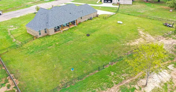 14704 Garden Valley Drive, Lindale, TX 75771