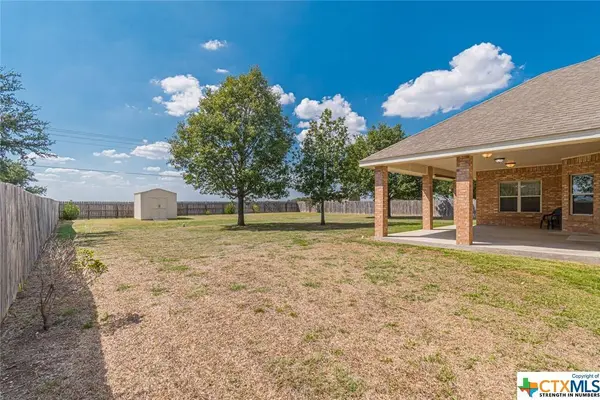 4844 Prairie SMT, Seguin, TX 78155