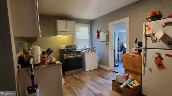 6 HANOVER ST, Pemberton, NJ 08068