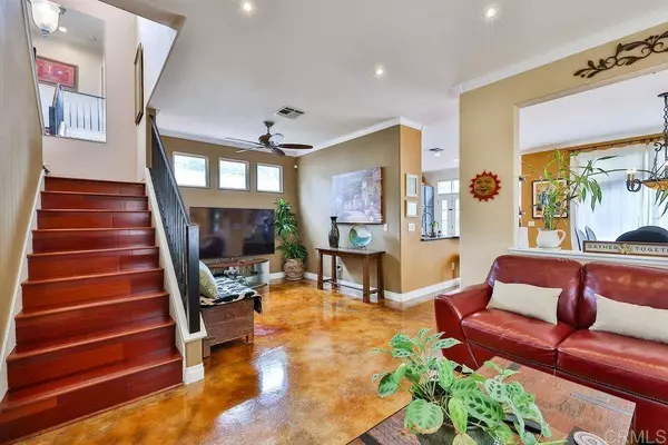 9490 Compass Point DR S #3, San Diego, CA 92126