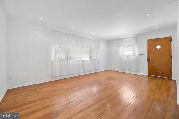 1709 BENSON ST, Philadelphia, PA 19152