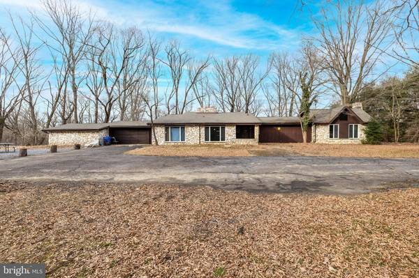 1600 SPRINGDALE RD, Cherry Hill, NJ 08003