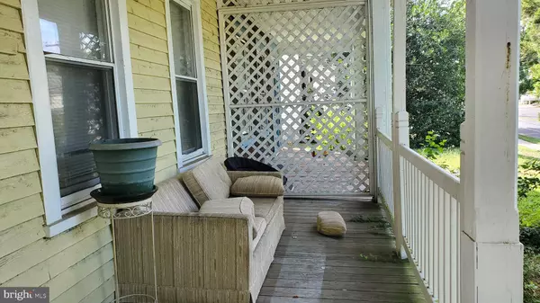 6 HANOVER ST, Pemberton, NJ 08068