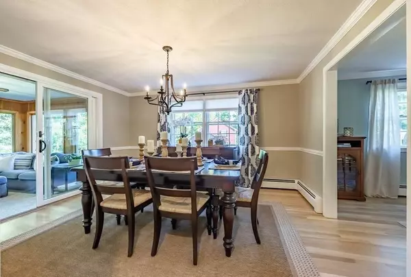 25 Hemlock Rd, Andover, MA 01810