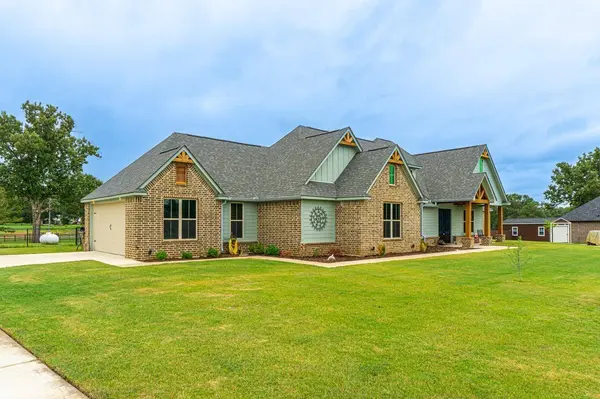 14704 Garden Valley Drive, Lindale, TX 75771