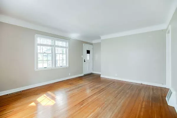 5305 44th AVE S, Minneapolis, MN 55417