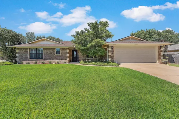 1415 Jane Lane, West, TX 76691