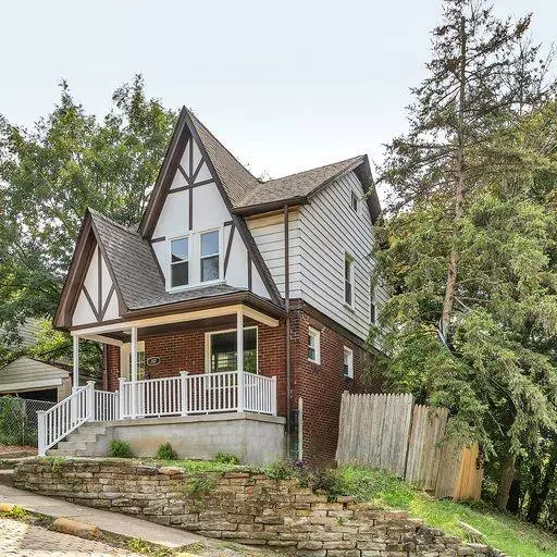 307 Fair Oaks St, Mc Kees Rocks, PA 15136