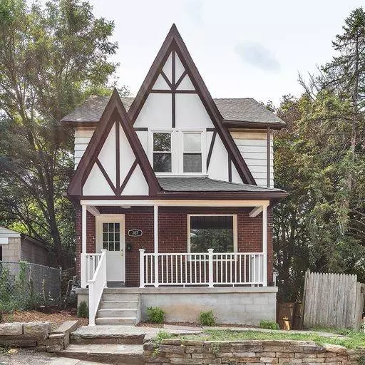 307 Fair Oaks St, Mc Kees Rocks, PA 15136