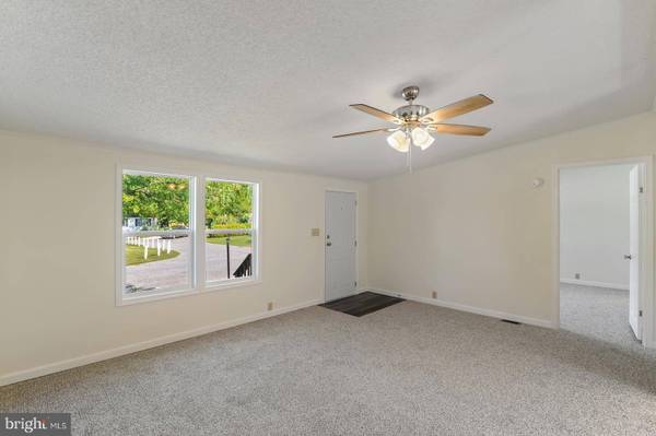 34 PRIMROSE DR E, Dover, DE 19901