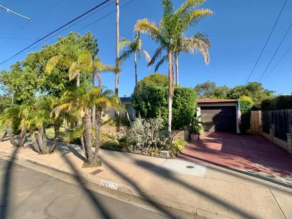 3982 Ecochee AVE, San Diego, CA 92117