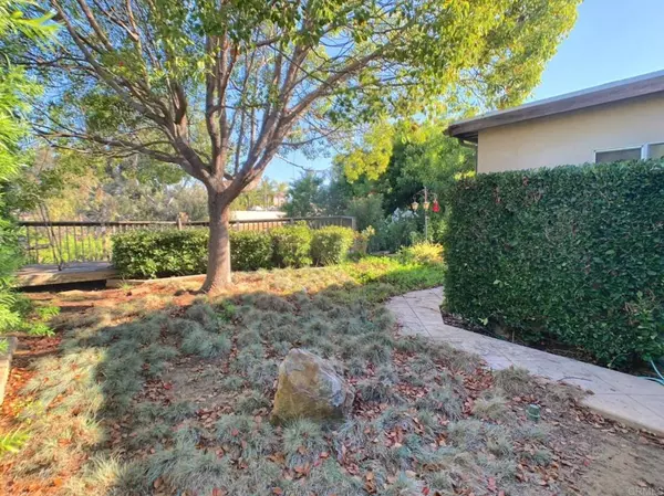 3982 Ecochee AVE, San Diego, CA 92117