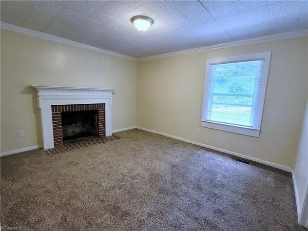 319 Berry Garden RD, Kernersville, NC 27284