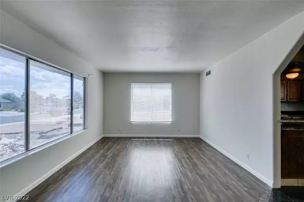 4205 Greenpoint Street, Las Vegas, NV 89147