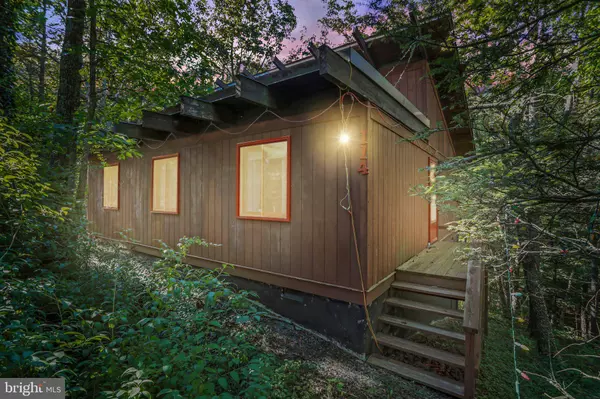 114 BRAWLEY LN, Basye, VA 22810