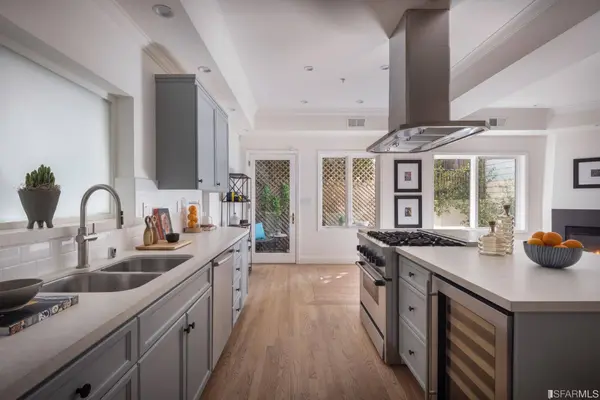 2450 Larkin ST, San Francisco, CA 94109