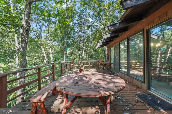 114 BRAWLEY LN, Basye, VA 22810