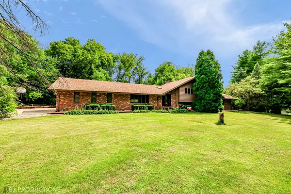 1212 Lantern Lane, New Lenox, IL 60451