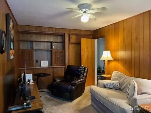 18474 Beverly, Beverly Hills, MI 48025