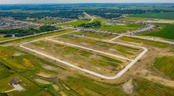 618 W Centennial Drive, Huxley, IA 50124