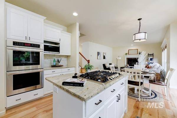 5424 E Branchwood Ct, Boise, ID 83716