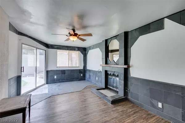 4205 Greenpoint Street, Las Vegas, NV 89147