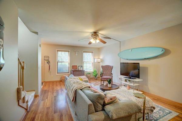 14 Waterford Cir, Madison, WI 53719