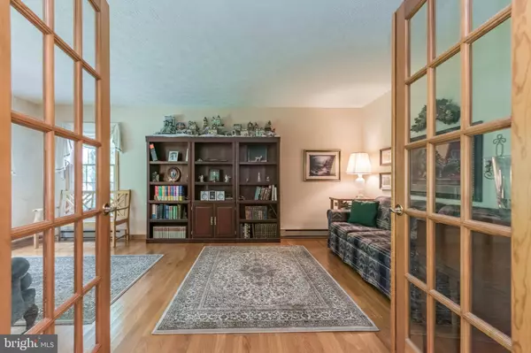 877 CIDER DR, Bunker Hill, WV 25413